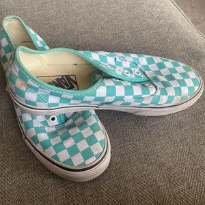 Vans checkered. Women’s 7.5 used condition.